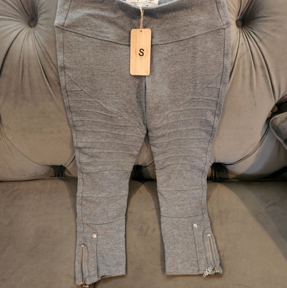 Nomads Hempwear Rebel Moto Zip Capri Legging Pant NWT - Picture 3 of 5